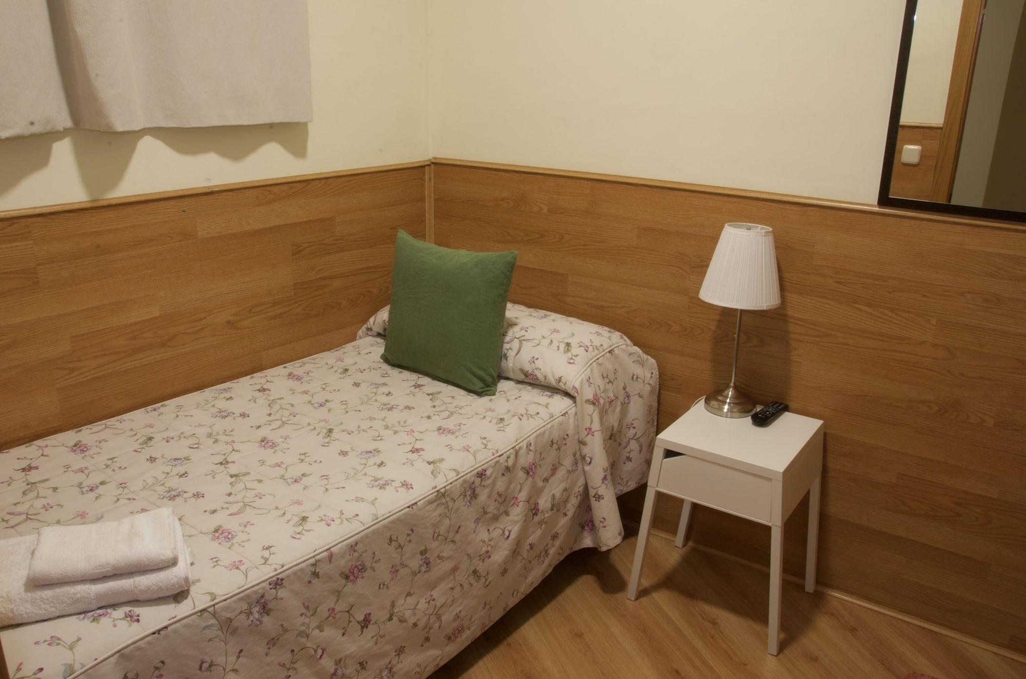 Hostal Nersan2 Madrid Exterior foto