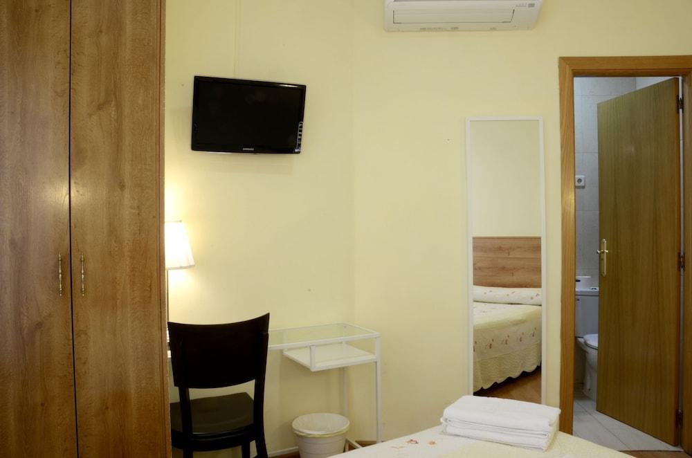 Hostal Nersan2 Madrid Exterior foto